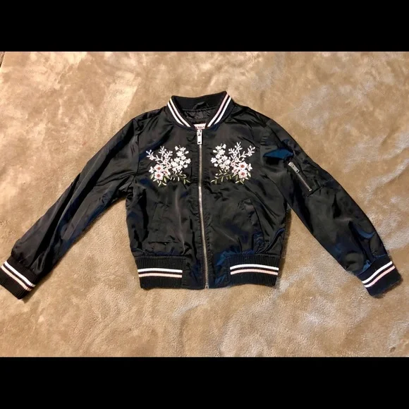 6 piece lot of girls designer/high end clothing